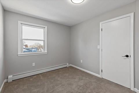 83 Strong St, Springfield, MA 01104 photo 13