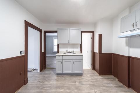 226 Mill St, Springfield, MA 01108 photo 4