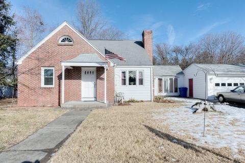 30 Tinkham Rd, Springfield, MA 01129 photo 1