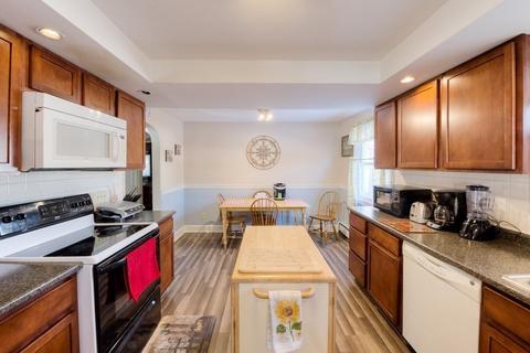 30 Tinkham Rd, Springfield, MA 01129 photo 27
