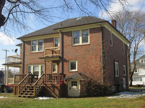 651 School St, Webster, MA 01570 photo 3