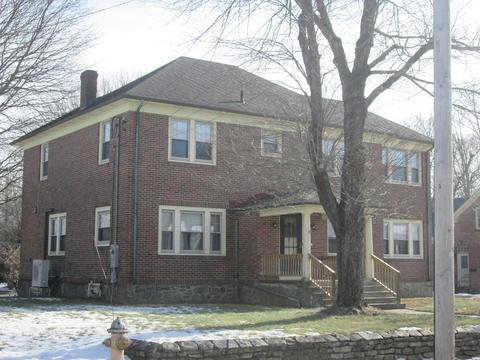 651 School St, Webster, MA 01570 photo 2