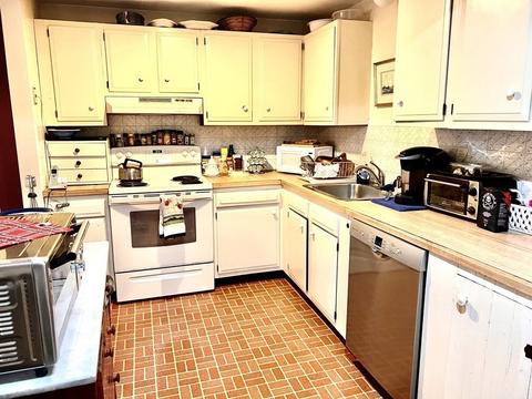 241 Longview Dr, Barnstable, MA 02632 photo 3
