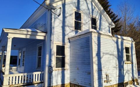 63 Central St, Ashburnham, MA 01430 photo 4