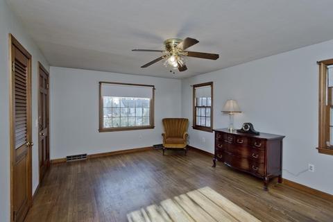 155 W Canton Cir, Springfield, MA 01104 photo 15
