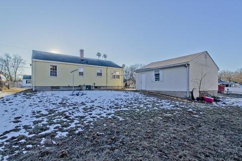 155 W Canton Cir, Springfield, MA 01104 photo 5