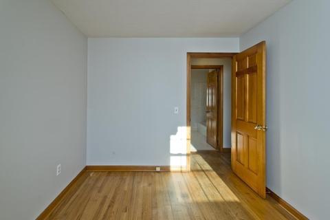 155 W Canton Cir, Springfield, MA 01104 photo 17
