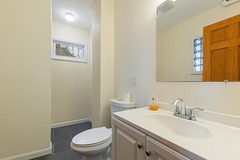 7 Willow St, Worcester, MA 01603 photo 14
