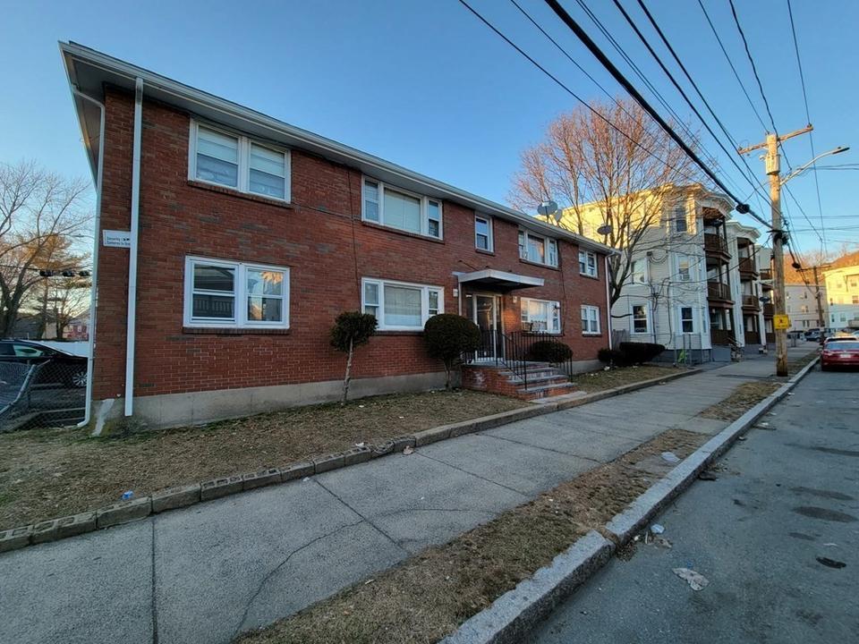 49 Laighton St 3, Lynn, MA 01902 9 Photos MLS