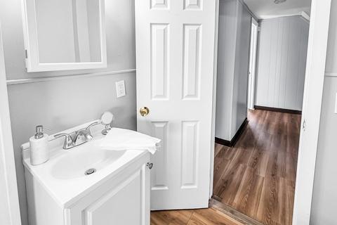 49 Andrew St, Springfield, MA 01109 photo 20