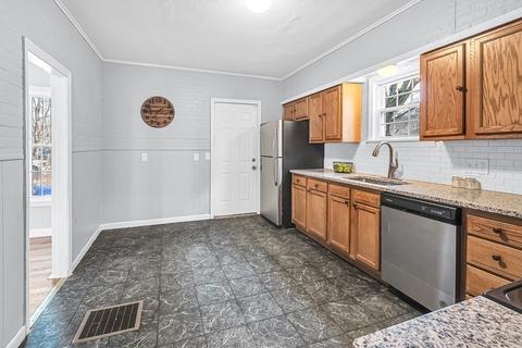 49 Andrew St, Springfield, MA 01109 photo 10