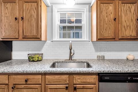 49 Andrew St, Springfield, MA 01109 photo 36
