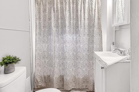 49 Andrew St, Springfield, MA 01109 photo 21
