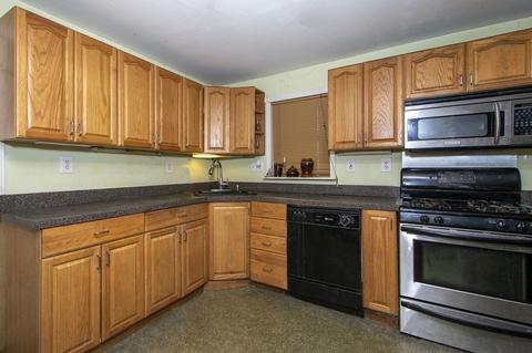32 Pine Ave, Randolph, MA 02368 photo 8