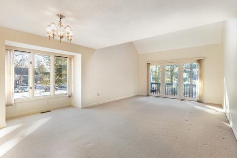 18 Deer Path #1, Maynard, MA 01754 photo 4