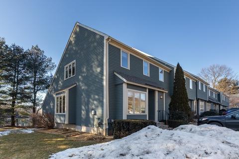 18 Deer Path #1, Maynard, MA 01754 photo 1