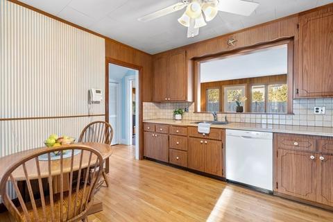 27 Pickwick, Marblehead, MA 01945 photo 9