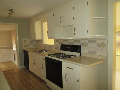 35 Robbins St, Acton, MA 01720 photo 5
