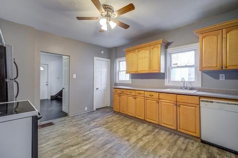 53 Crystal Ave, Springfield, MA 01108 photo 8