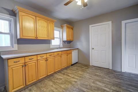 53 Crystal Ave, Springfield, MA 01108 photo 6