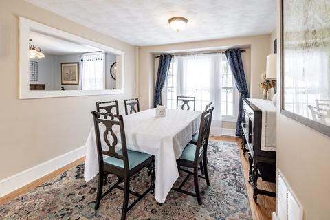 593 Main St, Wilbraham, MA 01095 photo 9