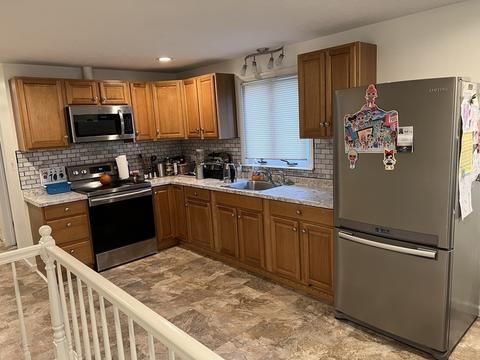 23 Smith St, Chicopee, MA 01020 photo 8