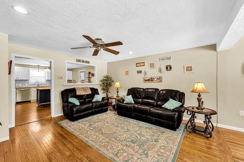 189 Pendleton Ave, Chicopee, MA 01020 photo 10