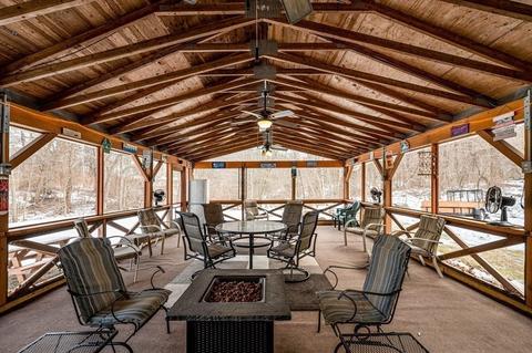 189 Pendleton Ave, Chicopee, MA 01020 photo 19