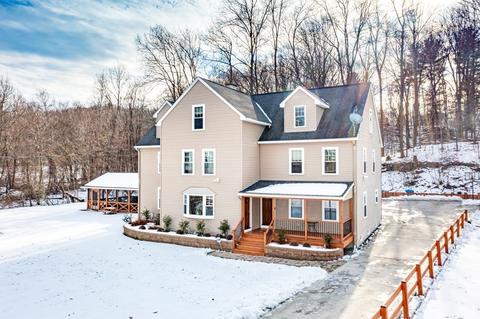 189 Pendleton Ave, Chicopee, MA 01020 photo 2