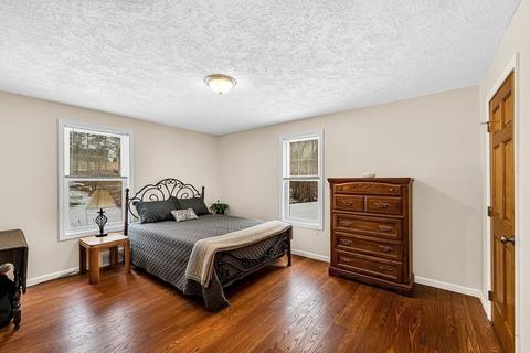 189 Pendleton Ave, Chicopee, MA 01020 photo 14