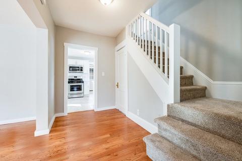 30 Craig St, Springfield, MA 01108 photo 3