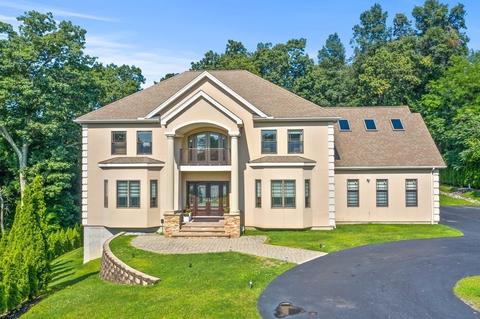 45 Rustic Drive, Worcester, MA 01609 photo 2