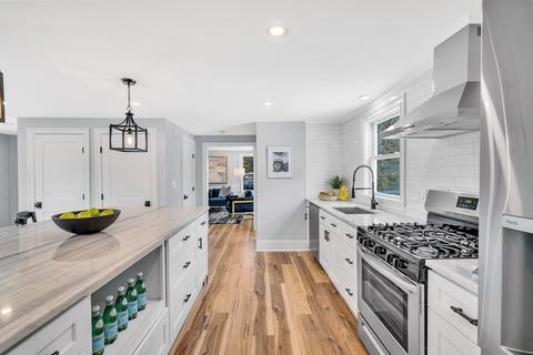 132 Parker St, Maynard, MA 01754 photo 4