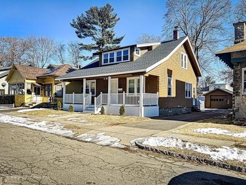 49 Hobson St, Springfield, MA 01109 photo 3
