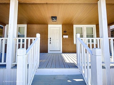 49 Hobson St, Springfield, MA 01109 photo 4