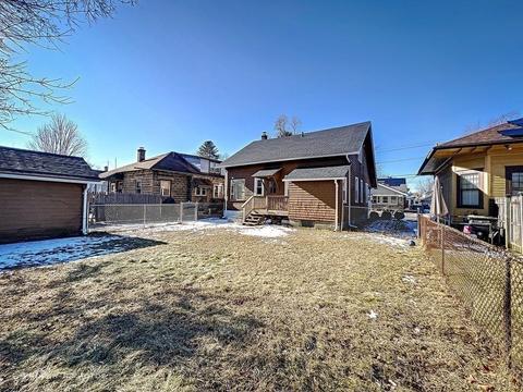 49 Hobson St, Springfield, MA 01109 photo 11