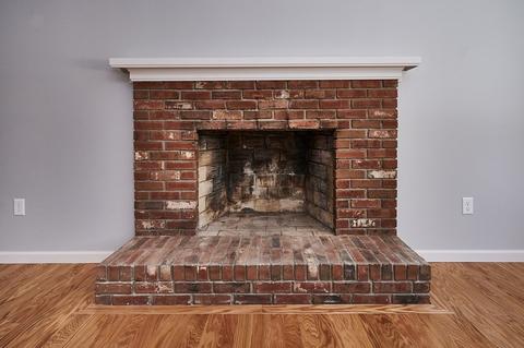 32 Line St, Easthampton, MA 01027 photo 9