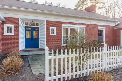 291 Elm St E, Raynham, MA 02767 photo 5