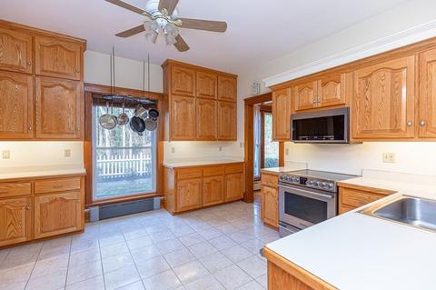 291 Elm St E, Raynham, MA 02767 photo 15