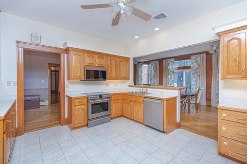 291 Elm St E, Raynham, MA 02767 photo 14