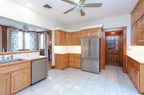 291 Elm St E, Raynham, MA 02767 photo 13