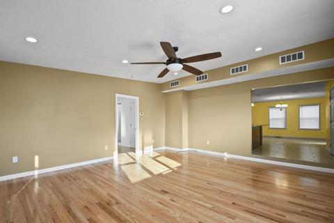 73 Wareham St, Middleboro, MA 02346 photo 4