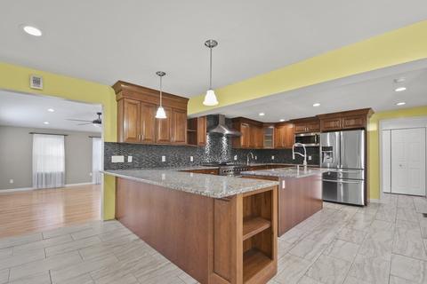 73 Wareham St, Middleboro, MA 02346 photo 9