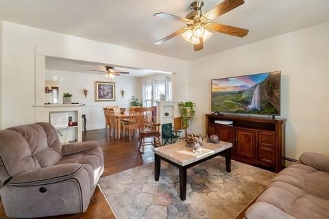 101 Draper St, Springfield, MA 01108 photo 4