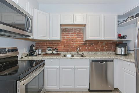 72 Temple St #2, Springfield, MA 01105 photo 12