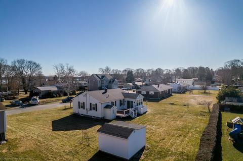 354 Hyde St, Fall River, MA 02720 photo 6