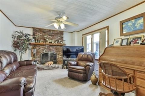 4 Forest St, Gloucester, MA 01930 photo 9