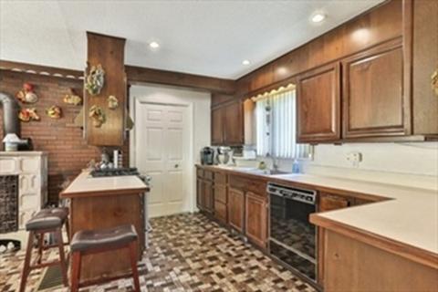 4 Forest St, Gloucester, MA 01930 photo 4