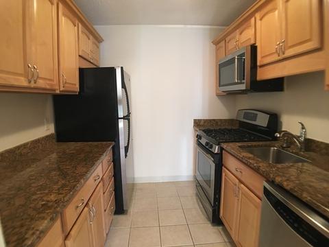 33 Pond Ave #203, Brookline, MA 02445 photo 4
