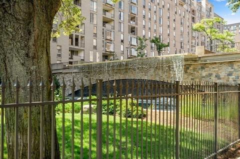 33 Pond Ave #203, Brookline, MA 02445 photo 12